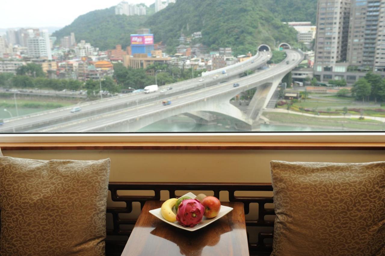 Beautiful Hotel Taipei Xindian Eksteriør billede